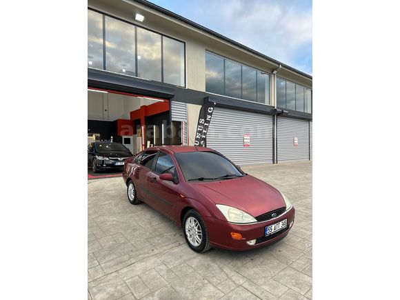 Sahibinden Ford Focus 2.0 Ghia 2000 Model 