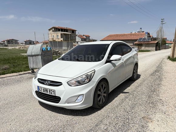 Sahibinden Hyundai Accent Blue 1.6 CRDI Mode Plus 2015 Model 
