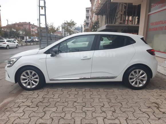 Sahibinden Renault Clio 1.0 TCe Touch 2022 Model