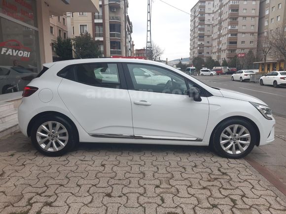 Sahibinden Renault Clio 1.0 TCe Touch 2022 Model
