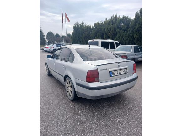 Sahibinden Volkswagen Passat 1.8 T 2000 Model