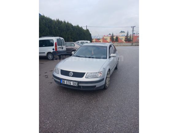 Sahibinden Volkswagen Passat 1.8 T 2000 Model