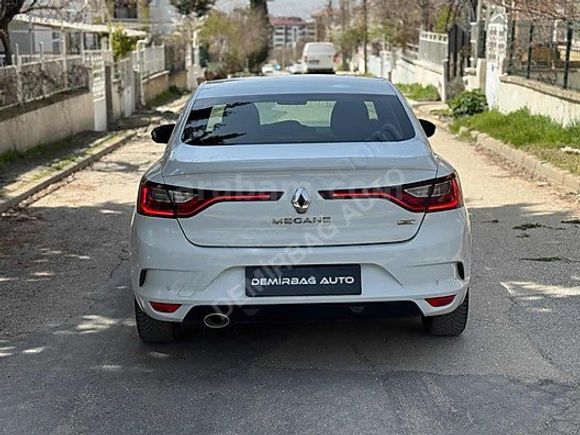 DEMİRBAĞ AUTO'DAN DİZEL MANUEL MEGANE HATASIZ