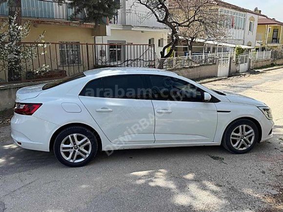 DEMİRBAĞ AUTO'DAN DİZEL MANUEL MEGANE HATASIZ