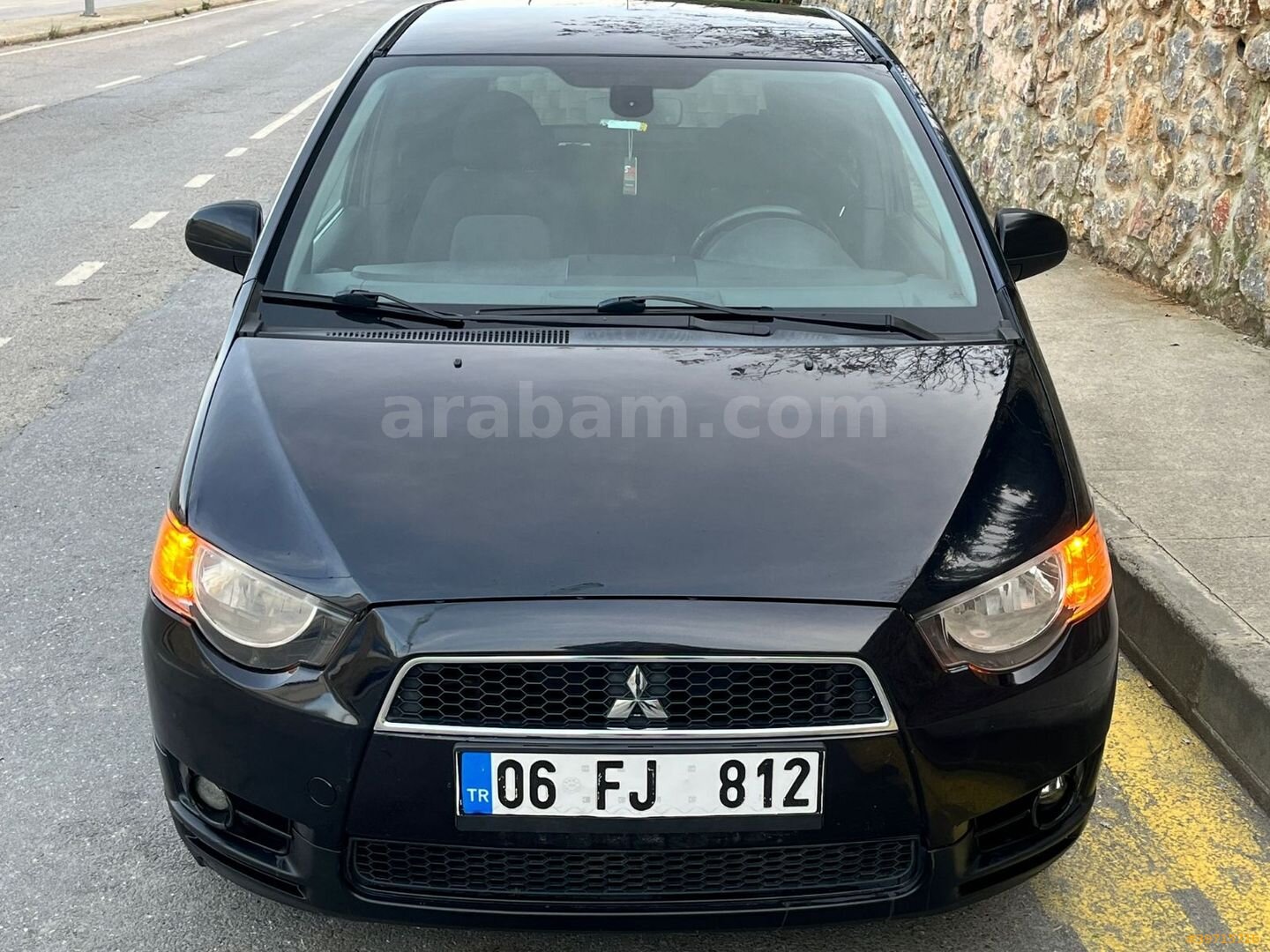 Galeriden Mitsubishi Colt 1.3 Elegance 2012 Model İstanbul 148.700 km Siyah 3