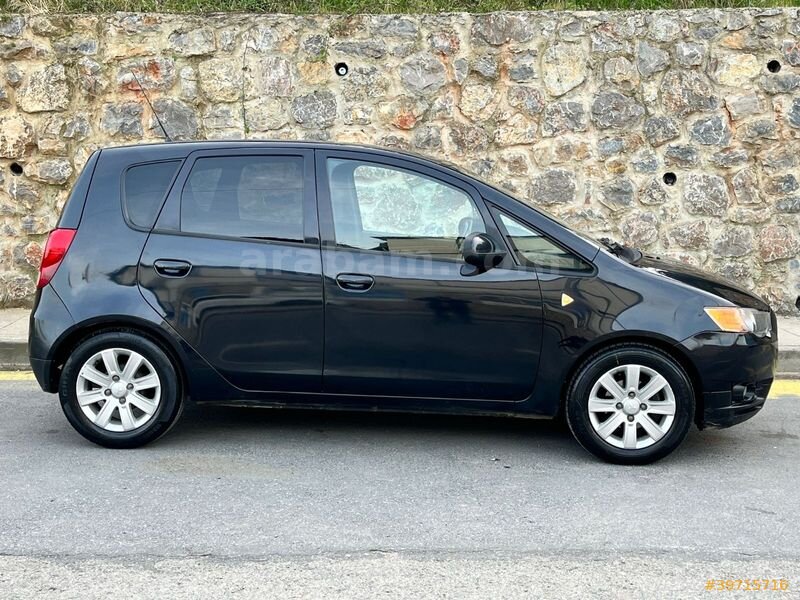 Galeriden Mitsubishi Colt 1.3 Elegance 2012 Model İstanbul 148.700 km Siyah