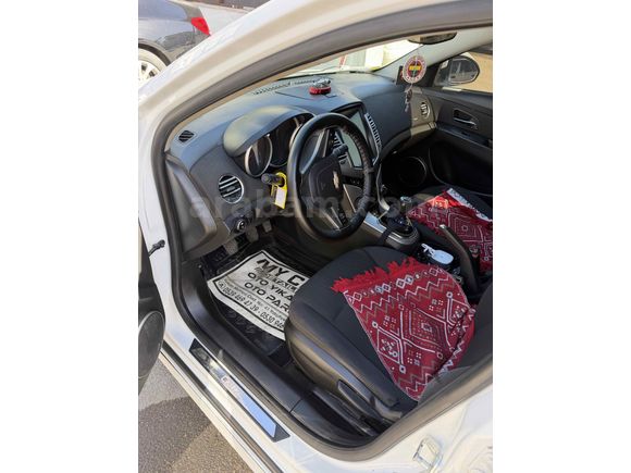 Sahibinden Chevrolet Cruze 1.6 WTCC Edition Plus 2012 Model  150.000 km Beyaz