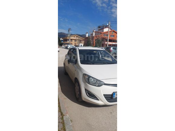 Sahibinden Hyundai i20 1.2 D-CVVT Jump 2013 Model