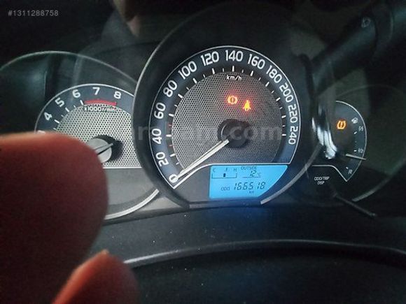 KİRAZOĞLU OTOMOTİV// DEĞİŞENSİZ 2014 MODEL 1.33 TOYOTA COROLLA