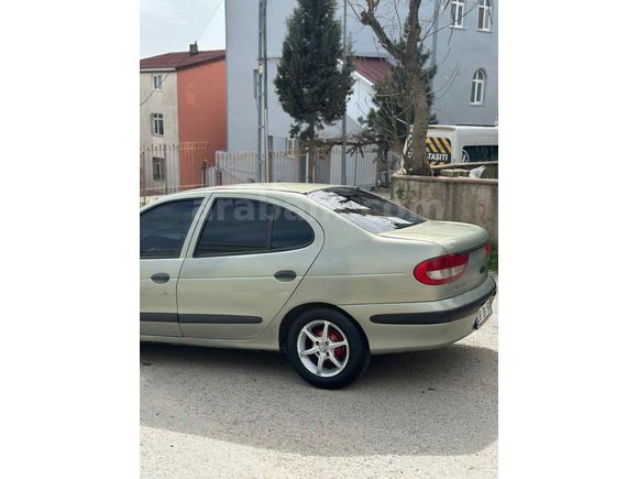Sahibinden Renault Megane 1.6 RTE 2001 Model 