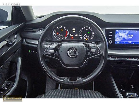 EMRE OTOMOTİV 2021 SKODA OCTAVİA 1.0e-Tech SERVIS BAKIMLI