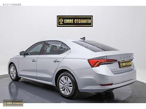 EMRE OTOMOTİV 2021 SKODA OCTAVİA 1.0e-Tech SERVIS BAKIMLI