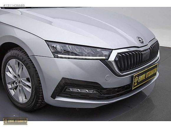 EMRE OTOMOTİV 2021 SKODA OCTAVİA 1.0e-Tech SERVIS BAKIMLI
