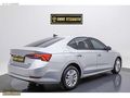 EMRE OTOMOTİV 2021 SKODA OCTAVİA 1.0e-Tech SERVIS BAKIMLI