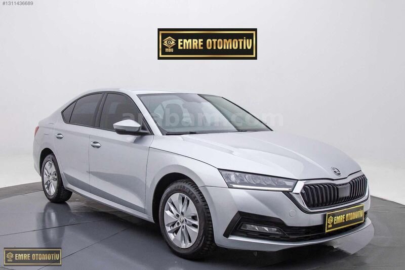 EMRE OTOMOTİV 2021 SKODA OCTAVİA 1.0e-Tech SERVIS BAKIMLI