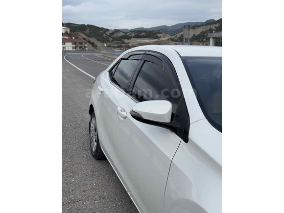 Sahibinden Toyota Corolla 1.6 Advance 2015 Model 