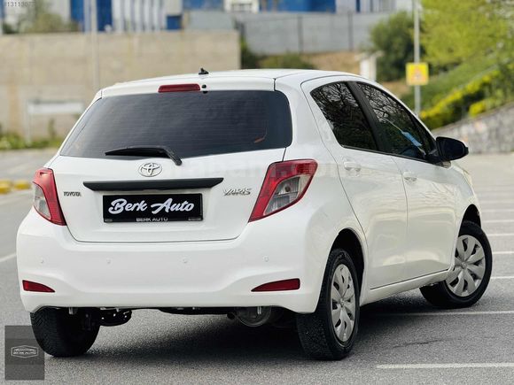 BERK AUTO'DAN-SATILIK-2013 MODEL-TOYOTA YARİS