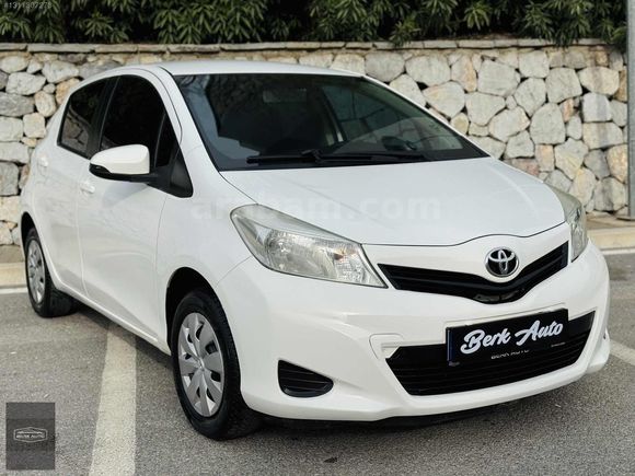 BERK AUTO'DAN-SATILIK-2013 MODEL-TOYOTA YARİS
