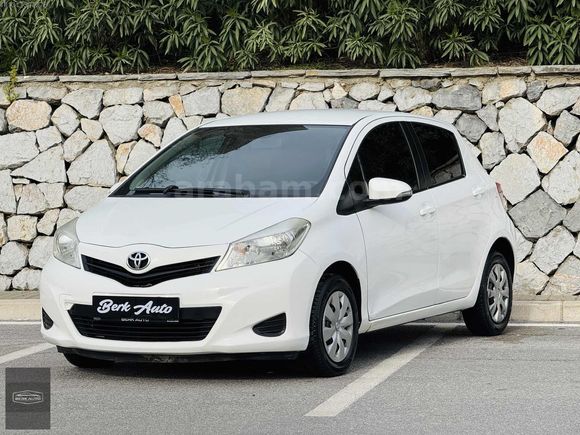 BERK AUTO'DAN-SATILIK-2013 MODEL-TOYOTA YARİS