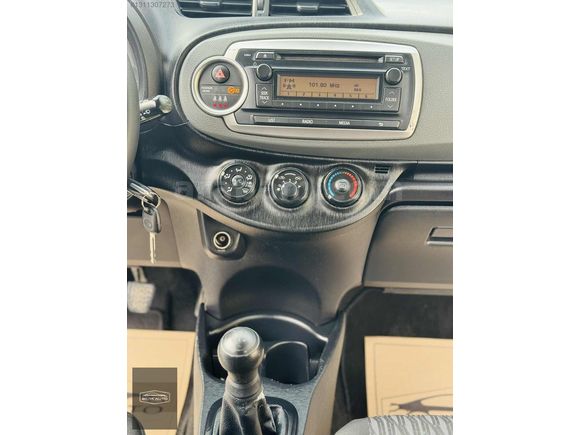 BERK AUTO'DAN-SATILIK-2013 MODEL-TOYOTA YARİS