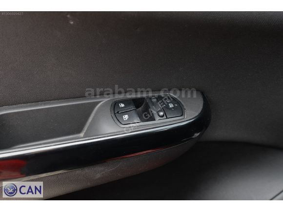 Can'dan 155 bin km Lpg'li Kırmızı Opel Corsa Essentia.