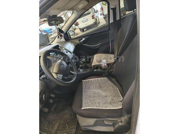 Sahibinden Ford Focus 1.6 Ti-VCT Trend X 2015 Model