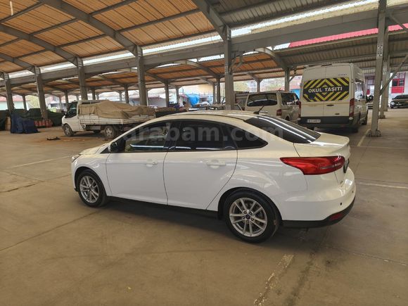 Sahibinden Ford Focus 1.6 Ti-VCT Trend X 2015 Model