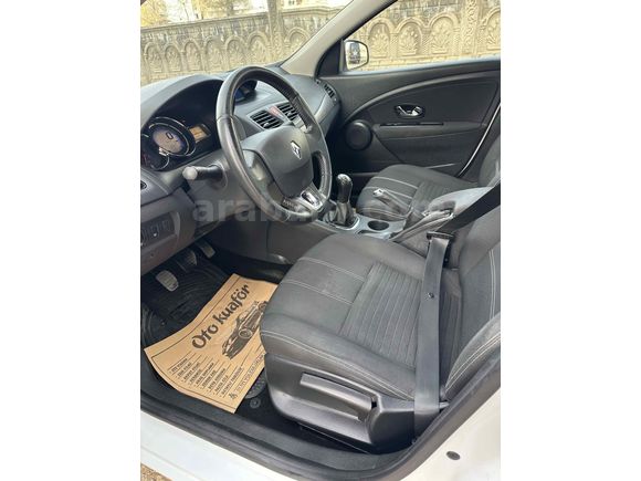 Galeriden Renault Fluence 1.5 dCi Touch 2015 Model Şanlıurfa