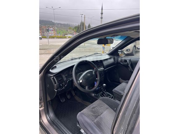 Sahibinden Opel Vectra 2.0 CD 1998 Model 