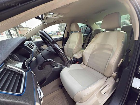 2012 VW JETTA 1.6 TDİ HİGHLİNE OTOMATİK İÇ KREM