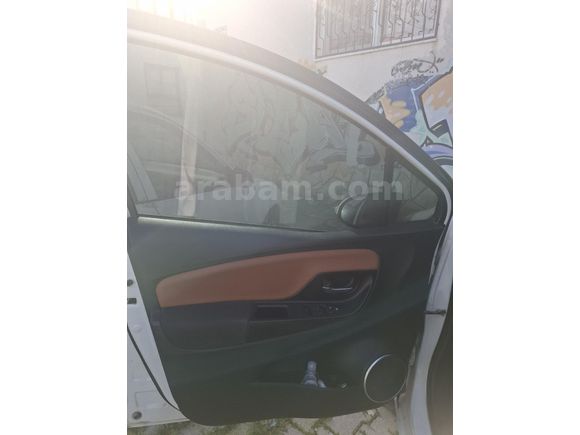 Sahibinden Toyota Yaris 1.33 Cool Skypack Multidrive S 2014 Model