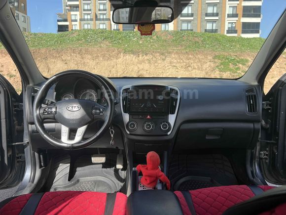 Sahibinden Kia Ceed 1.6 CRDi Concept 2012 Model 