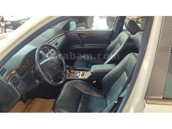 Galeriden Mercedes - Benz E 200 Kompressor Avantgarde 1999 Model Denizli