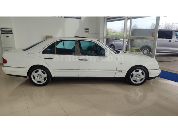 Galeriden Mercedes - Benz E 200 Kompressor Avantgarde 1999 Model Denizli