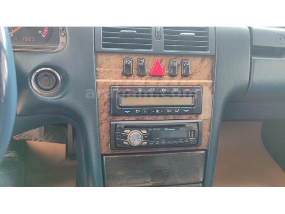 Galeriden Mercedes - Benz E 200 Kompressor Avantgarde 1999 Model Denizli