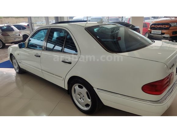 Galeriden Mercedes - Benz E 200 Kompressor Avantgarde 1999 Model Denizli