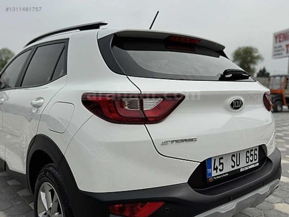 SIFIR KOKUSU ÜZERİNDE STONİC