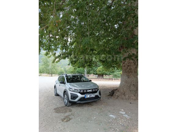 Sahibinden Dacia Sandero Stepway 1.0 Eco-G Essential 2023 Model