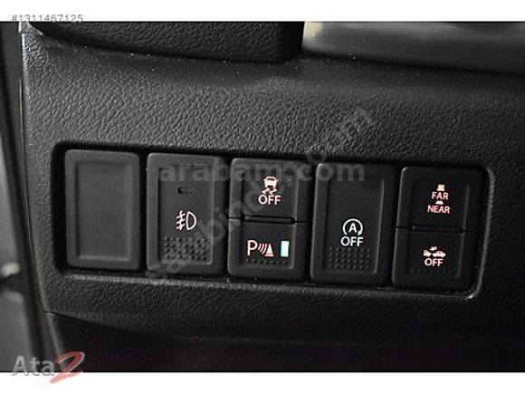 ATA HYUNDAI PLAZADAN 2017 SUZUKI VITARA 1.4 S