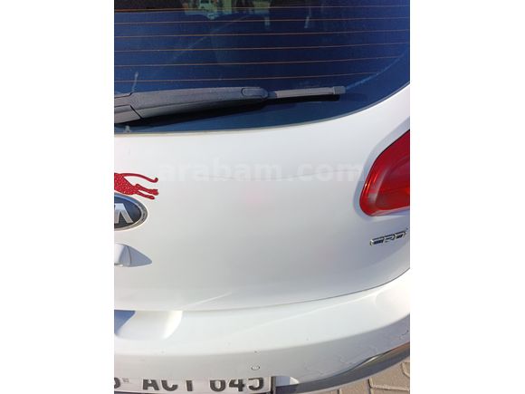 Sahibinden Kia Ceed 1.6 CRDi Premium 2013 Model