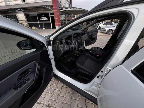 2022 1.5 BLUE DCI HATASIZ AYARINDA 4x4