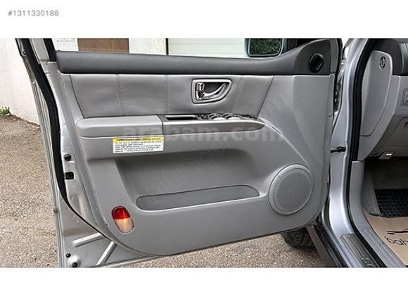 SAKLI GARAJ'DAN OTOMATİK KİA SORENTO