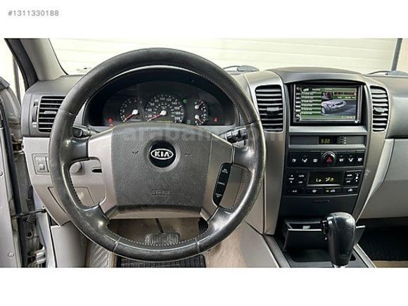 SAKLI GARAJ'DAN OTOMATİK KİA SORENTO