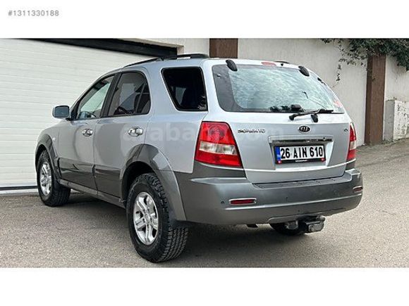 SAKLI GARAJ'DAN OTOMATİK KİA SORENTO