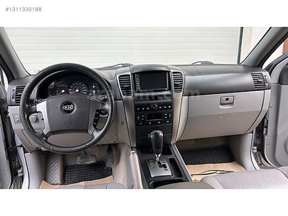 SAKLI GARAJ'DAN OTOMATİK KİA SORENTO