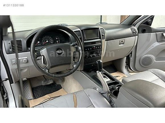 SAKLI GARAJ'DAN OTOMATİK KİA SORENTO