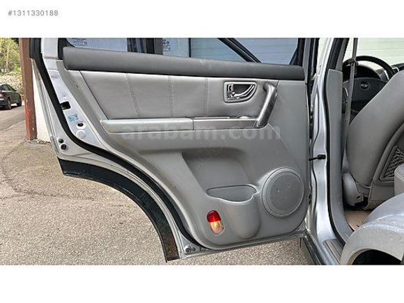 SAKLI GARAJ'DAN OTOMATİK KİA SORENTO