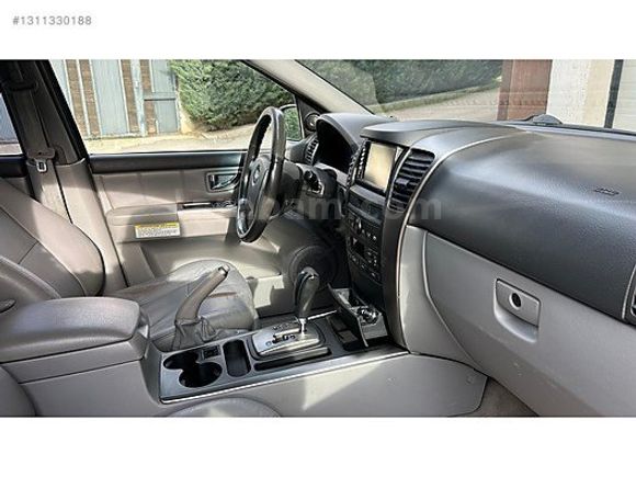 SAKLI GARAJ'DAN OTOMATİK KİA SORENTO