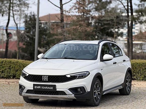 EMR I 2025 FİAT EGEA CROSS 1.6 DTC TRACTION/GSR %20 FATURALI