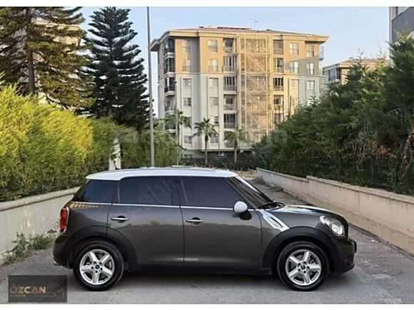 ÖZCAN OTOMOTİV'den BOYASIZ 2012 MODEL MİNİ COOPER COUNTRYMAN